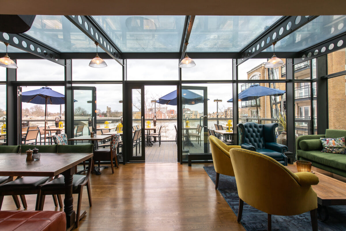 The Luxe List March - book your spot to watch Oxford v Cambridge!  There's a great view from The Boathouse, Putney!