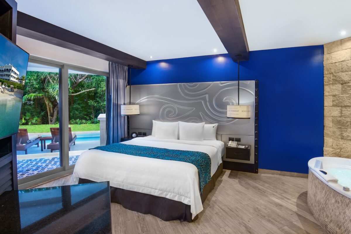Deluxe swim up rooms at Heaven have an in room hot tub and pool access from each private terrace