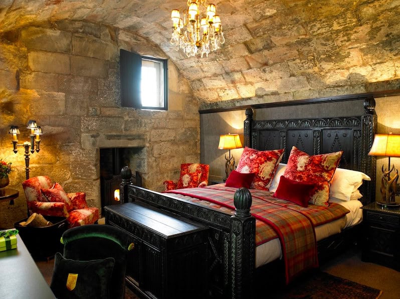 Luxe Bible's 3 UK Castles To Stay In: Borthwick Castle, Bedroom
