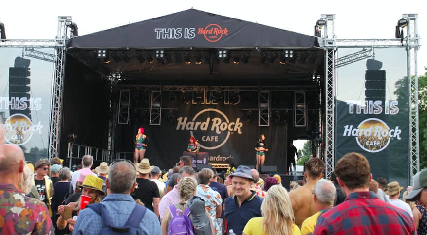 WIN Tickets to The Isle of Wight Festival with Hard Rock Cafe London (Lounge Kittens Past Performance)