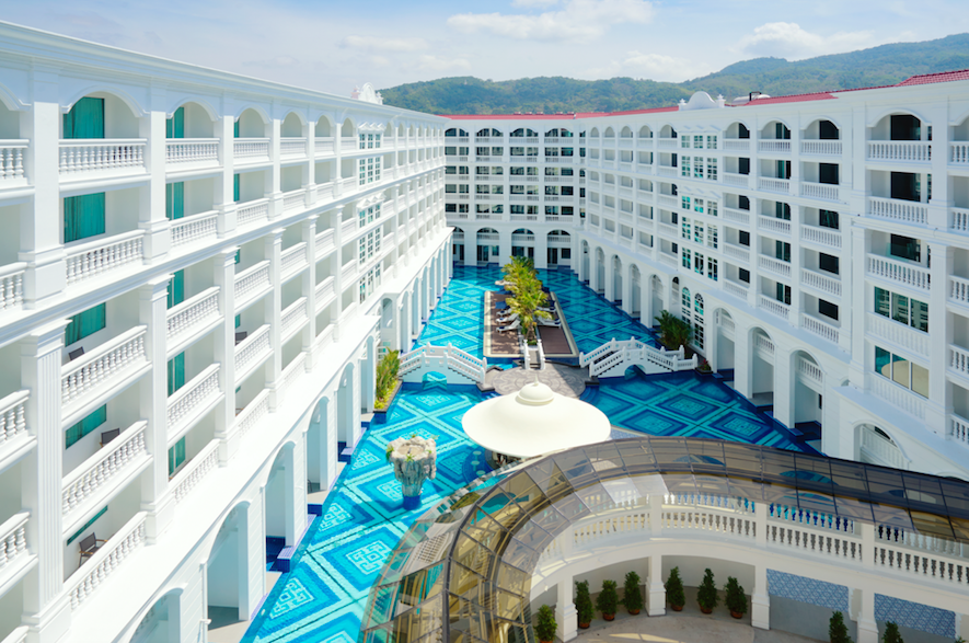 Thai Luxury - The Brand New Movenpick Myth Hotel Patong: Swimming Pool