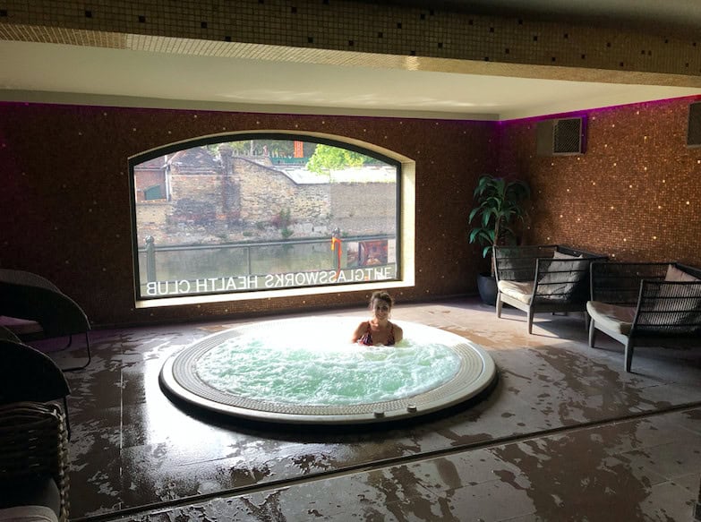 Luxe Bible Reviews The Varsity Hotel & Spa, Cambridge: Jacuzzi