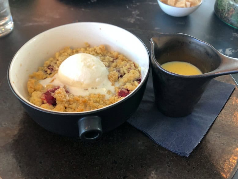 OMG, OTT & SATC all Rolled into One - VIVI Restaurant, Centre Point: Rhubarb Crumble (Sunday Brunch Menu)