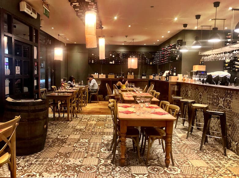 Enoteca Rabezzana, Spitalfields - Real Cooking at its Italian Best: Italian Farmhouse Kitchen Design