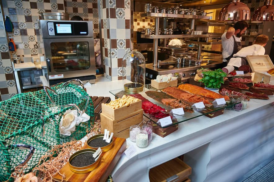 The Luxe List September 2019: Luxury All You Can Eat Sunday Lunch at Adam Handling Chelsea (Photo Credit: Tim Green)
