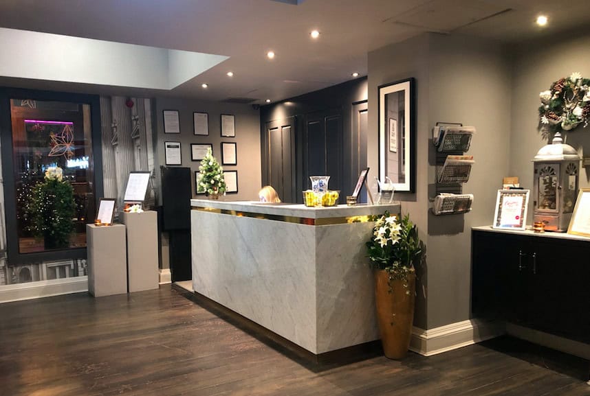 Beautifully Boutique - The Grey Street Hotel, Newcastle: Reception Desk
