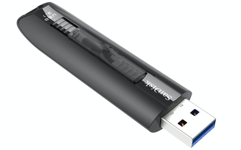 The Luxe Bible Christmas Gift Guide - SanDisk Extreme Go 3.1 USB