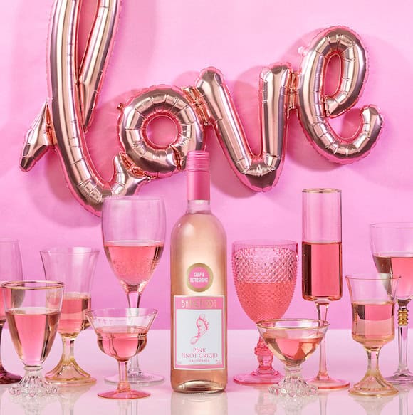 The Coolest Gift Guide Around For Mother's Day: Barefoot Wine
