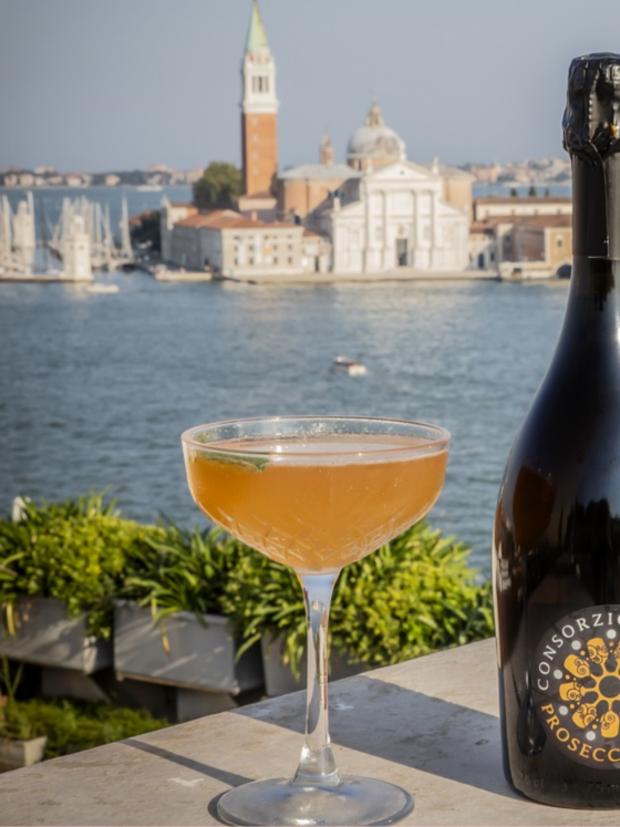 5 Cocktails to Drink on National Prosecco Day 2020: The Prosecco Spritz with a Venetian Twist