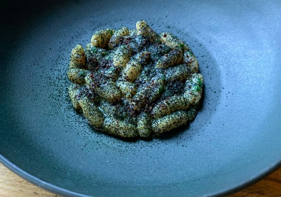 Check out the 7 London Restaurants Awarded a Michelin Star - Casa Fofo with incredible dishes from Chef Adolfo de Cecco 