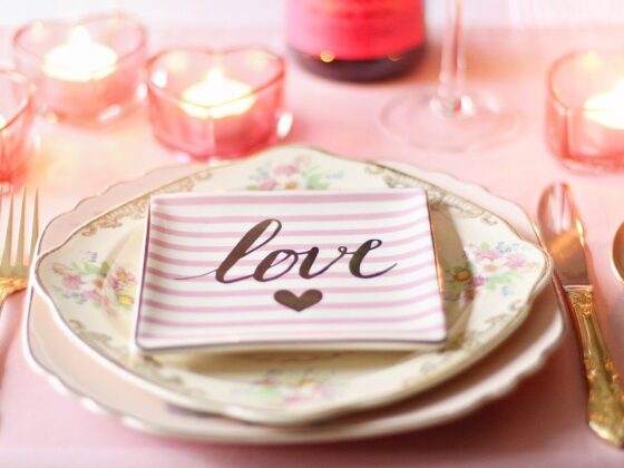 Valentine's Dinner Image (Image by Terri Cnudde from Pixabay)
