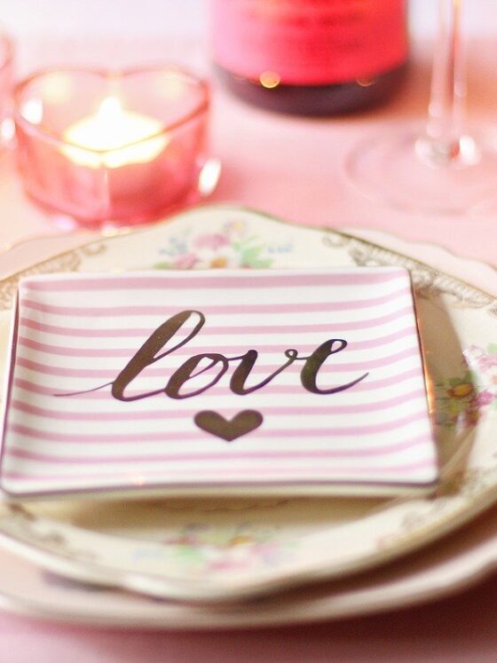 Valentine's Dinner Image (Image by Terri Cnudde from Pixabay)