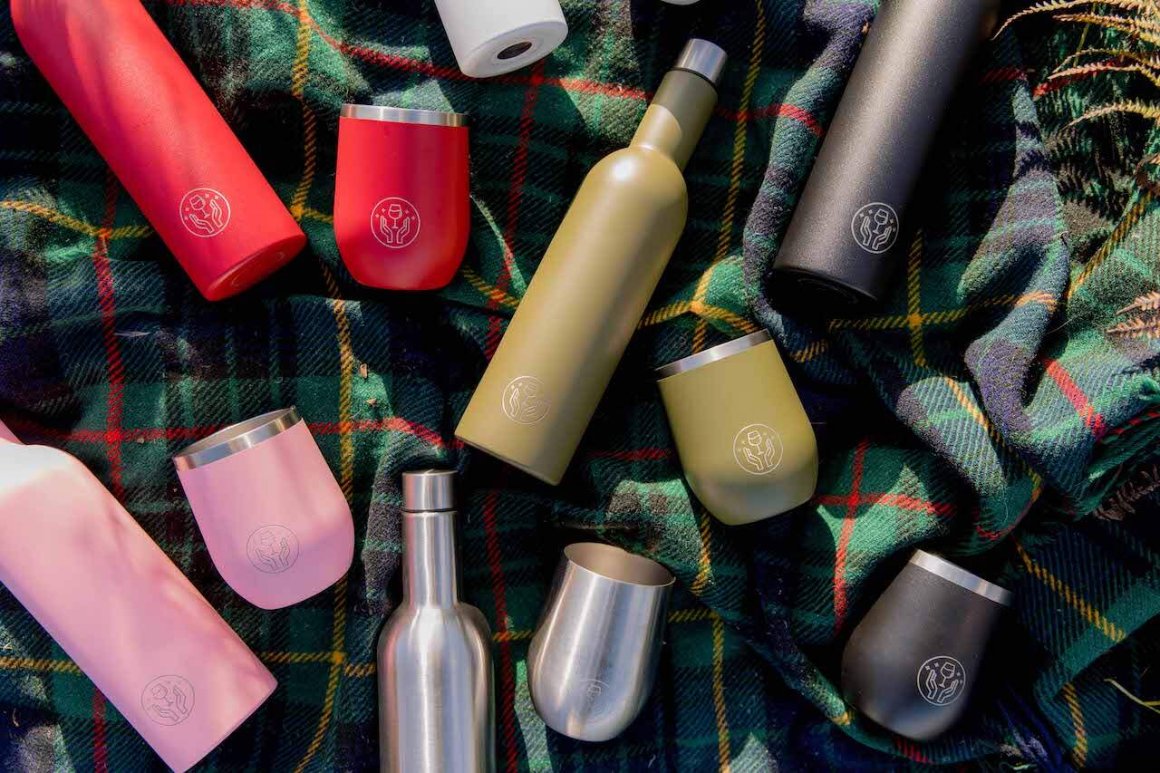 Take a socially distanced walk with Mum using Partner in Wine's tumblers and wine bottles keeping your wine cool for up to 24 hours!