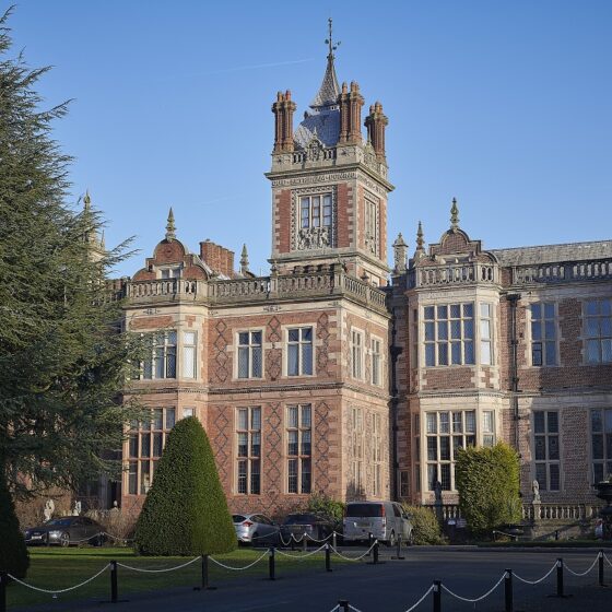 Crewe Hall is a 17th Century former mansion house nestled among 8 acres of glorious greenery
