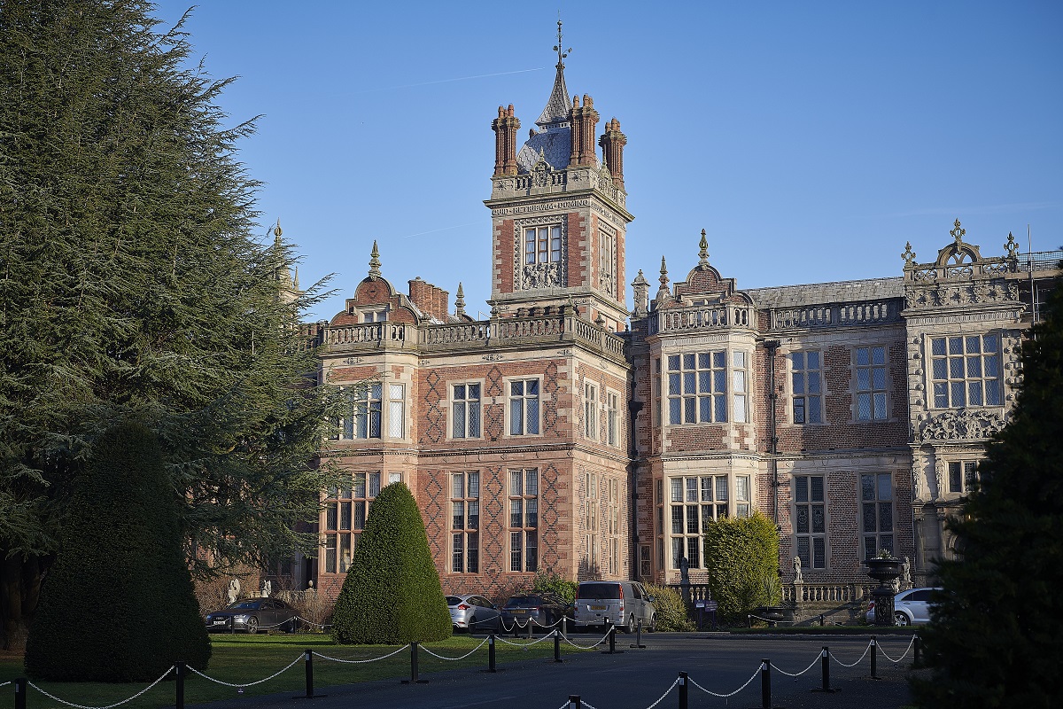 Crewe Hall is a 17th Century former mansion house nestled among 8 acres of glorious greenery