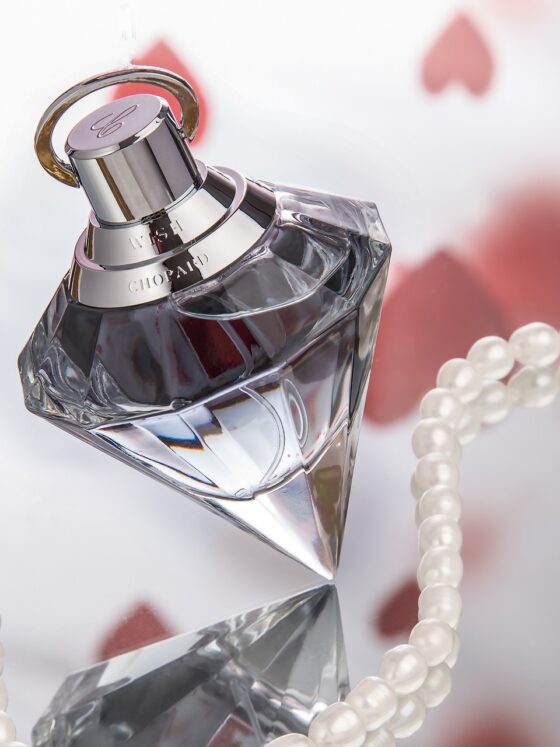 Perfumes Image by Christine Sponchia from Pixabay