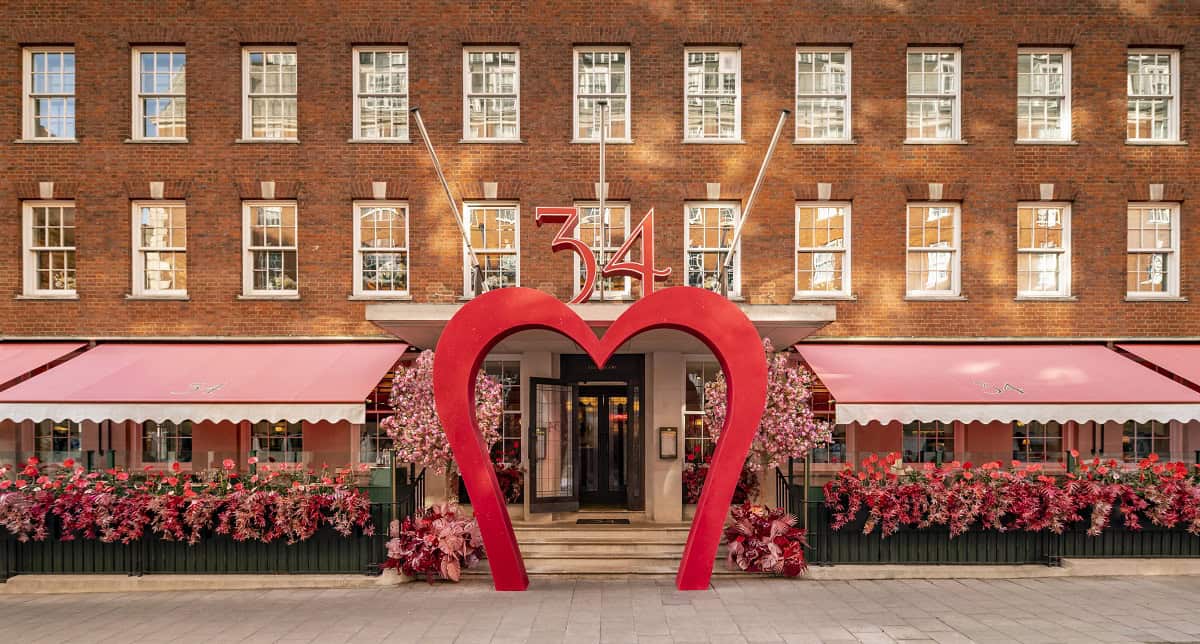 If your date doesn't LOVE 34 Mayfair's installation, they've a heart of stone!