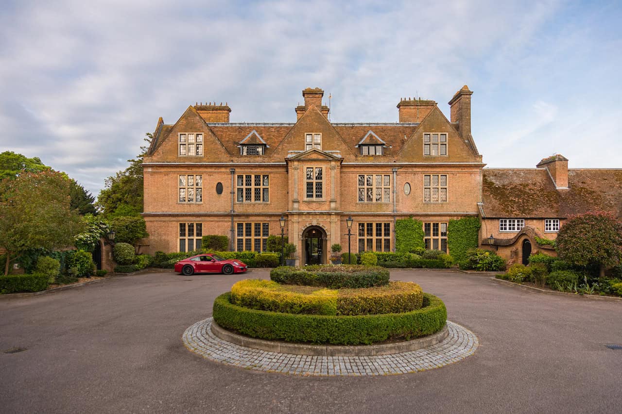 Horwood House makes the perfect getaway treat for Mother's Day or a Mother's Day gift!