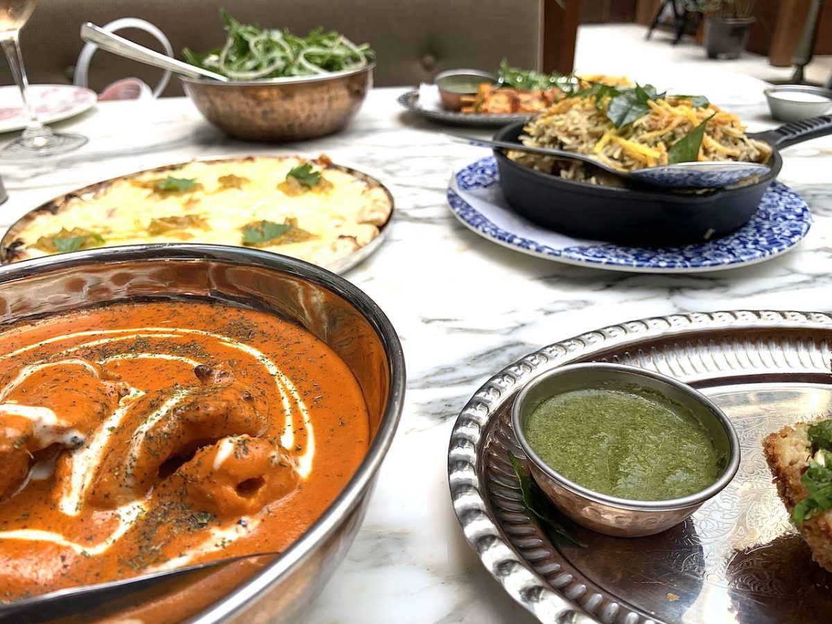 Northern Indian cuisine in a fun, relaxed atmosphere at Tandoor Tina - one of the hotel's 5 restaurants