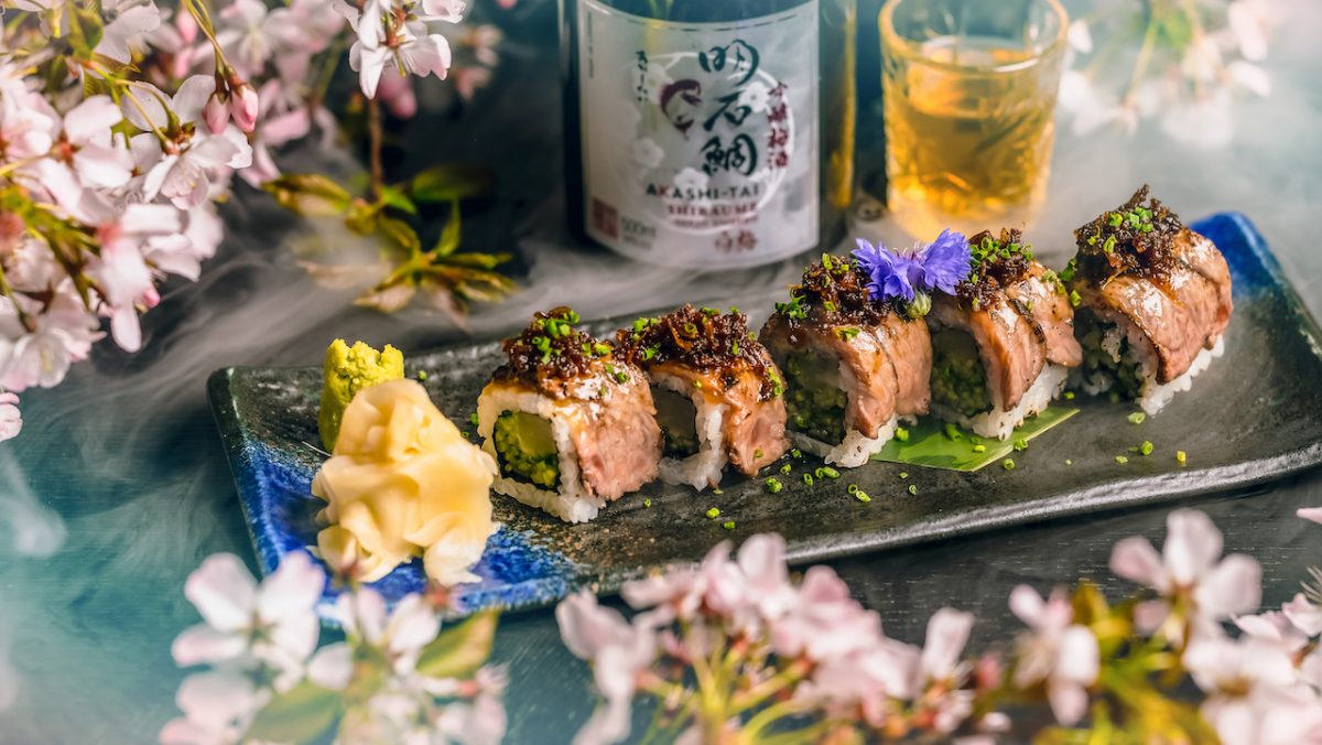 O menu Magic of the Blossom Dragon com pratos especiais de sushi no The Ivy Asia, Chelsea (Crédito da foto: Lateef.photography)