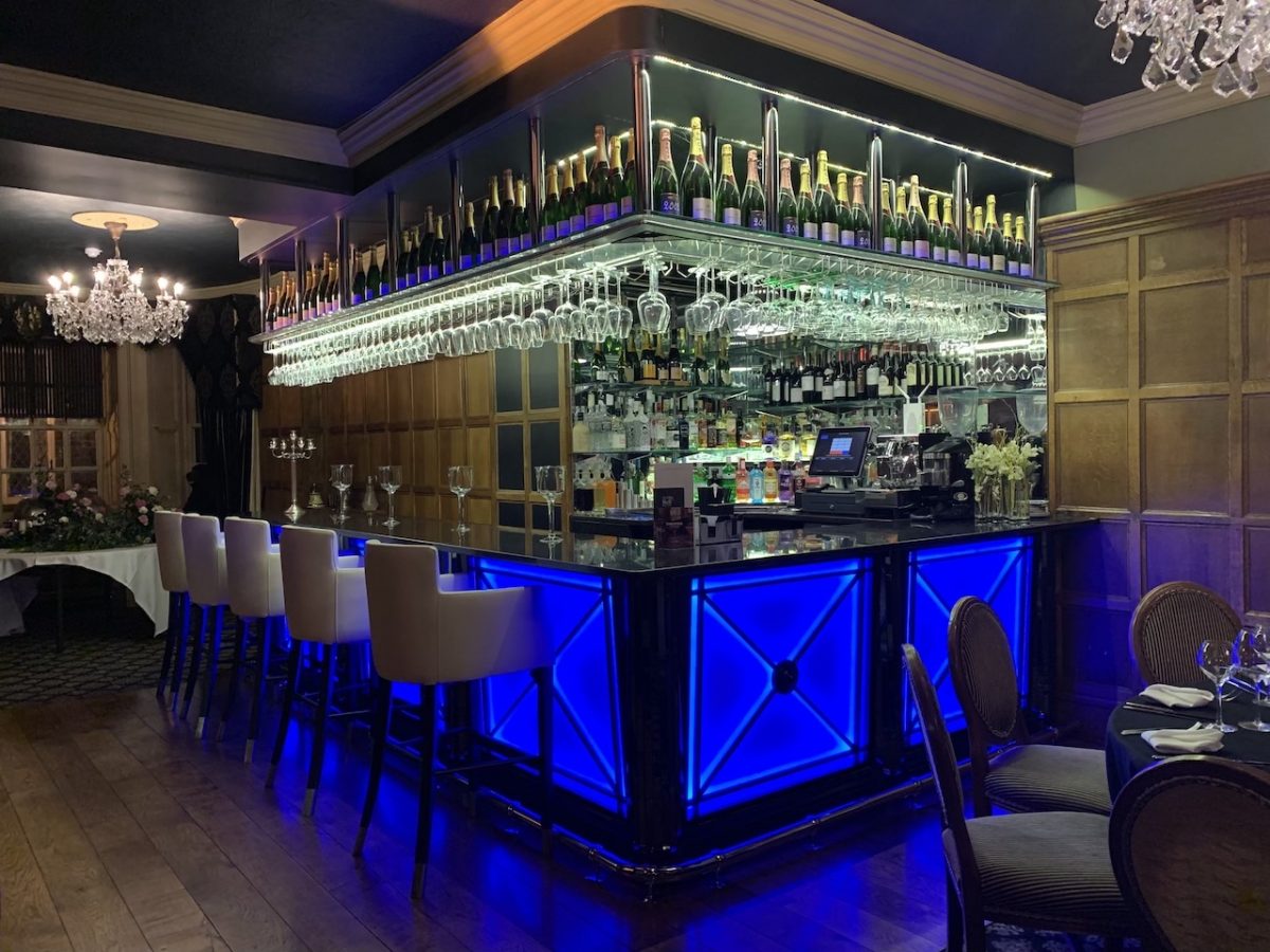 The glam art deco styled Restaurant Bar 1650