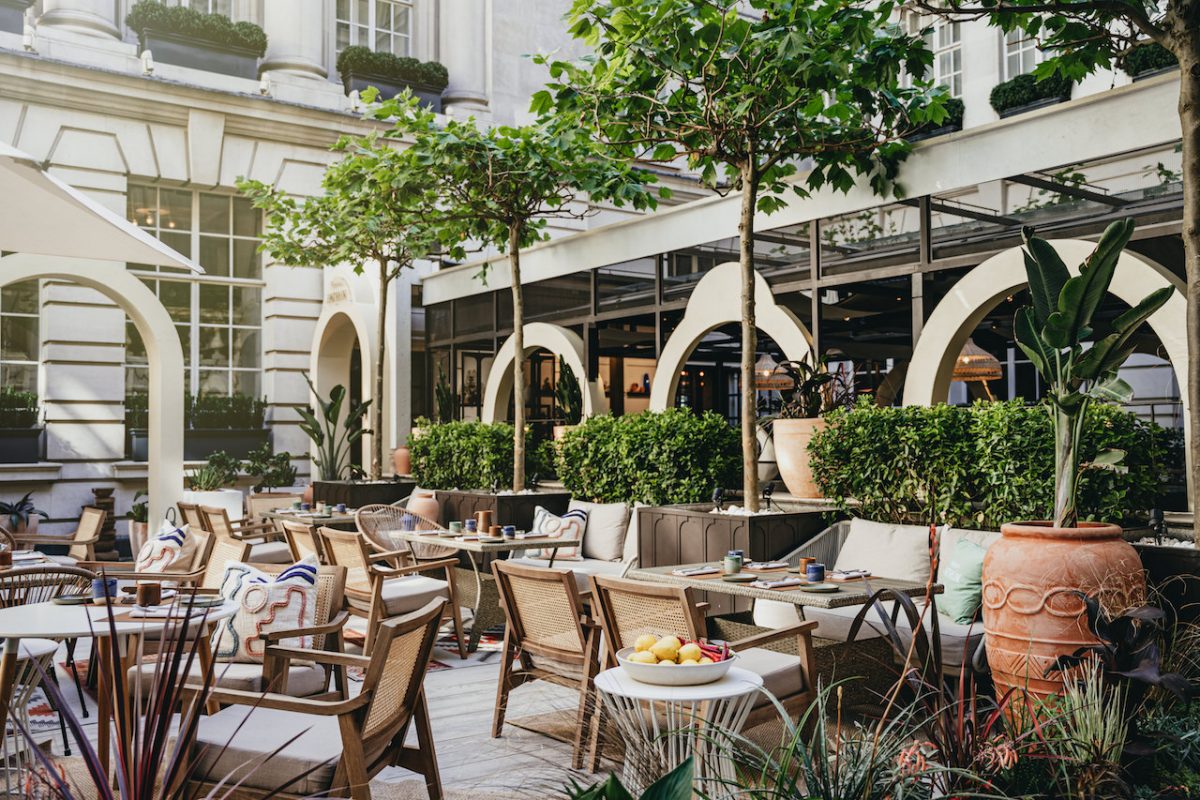 La Veranda at Rosewood London - the hotel’s Edwardian courtyard will transport you from the heart of the city to a Tulum-inspired hideaway with Latin-infused live music and Mexican decor (Photo Credit: ©Eva Slusarek)