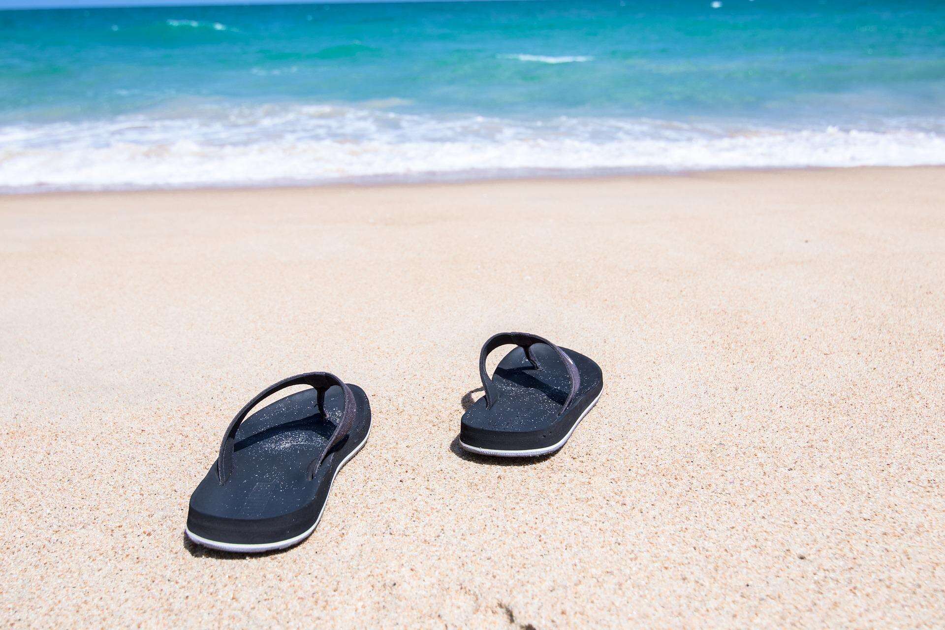 Men's flip flops Image by <a href="https://pixabay.com/users/nutraveller-5661007/?utm_source=link-attribution&utm_medium=referral&utm_campaign=image&utm_content=2412614">Somchai Sumnow</a> from <a href="https://pixabay.com//?utm_source=link-attribution&utm_medium=referral&utm_campaign=image&utm_content=2412614">Pixabay</a>