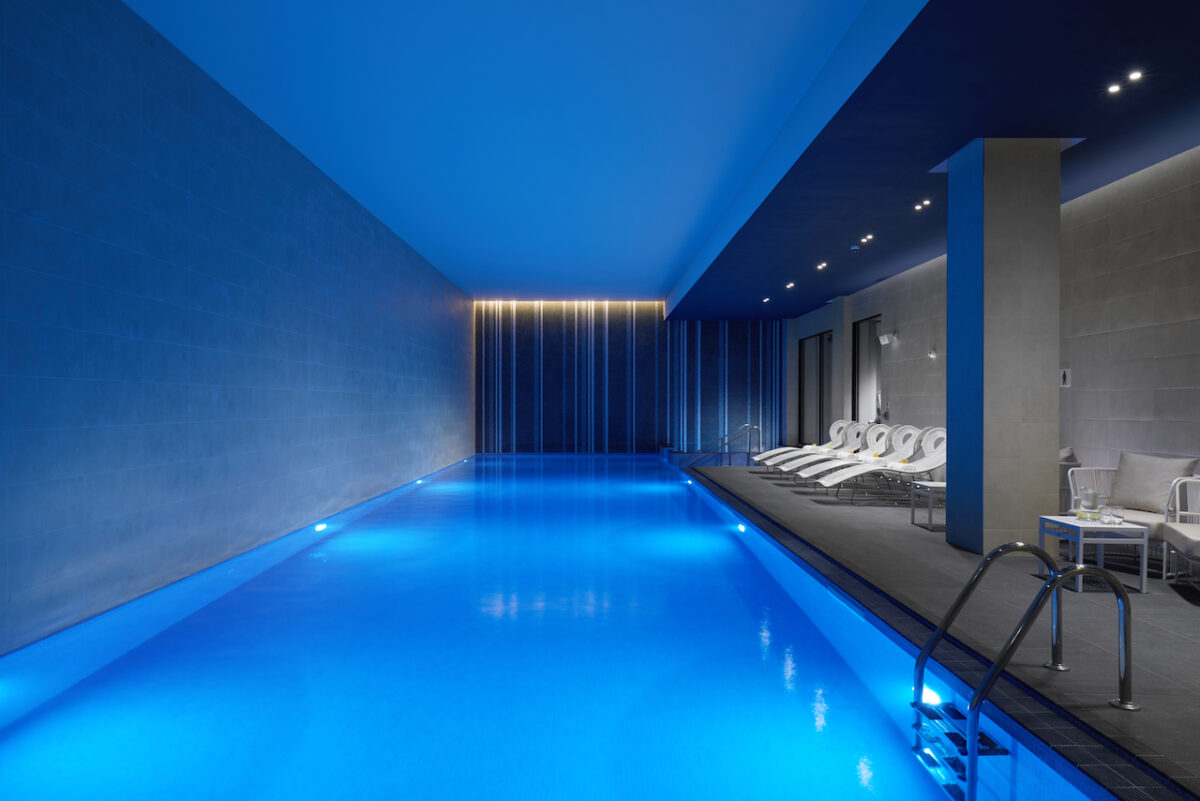 Enjoy the 17 metre swimming pool and spa when you stay at Hilton Bankside