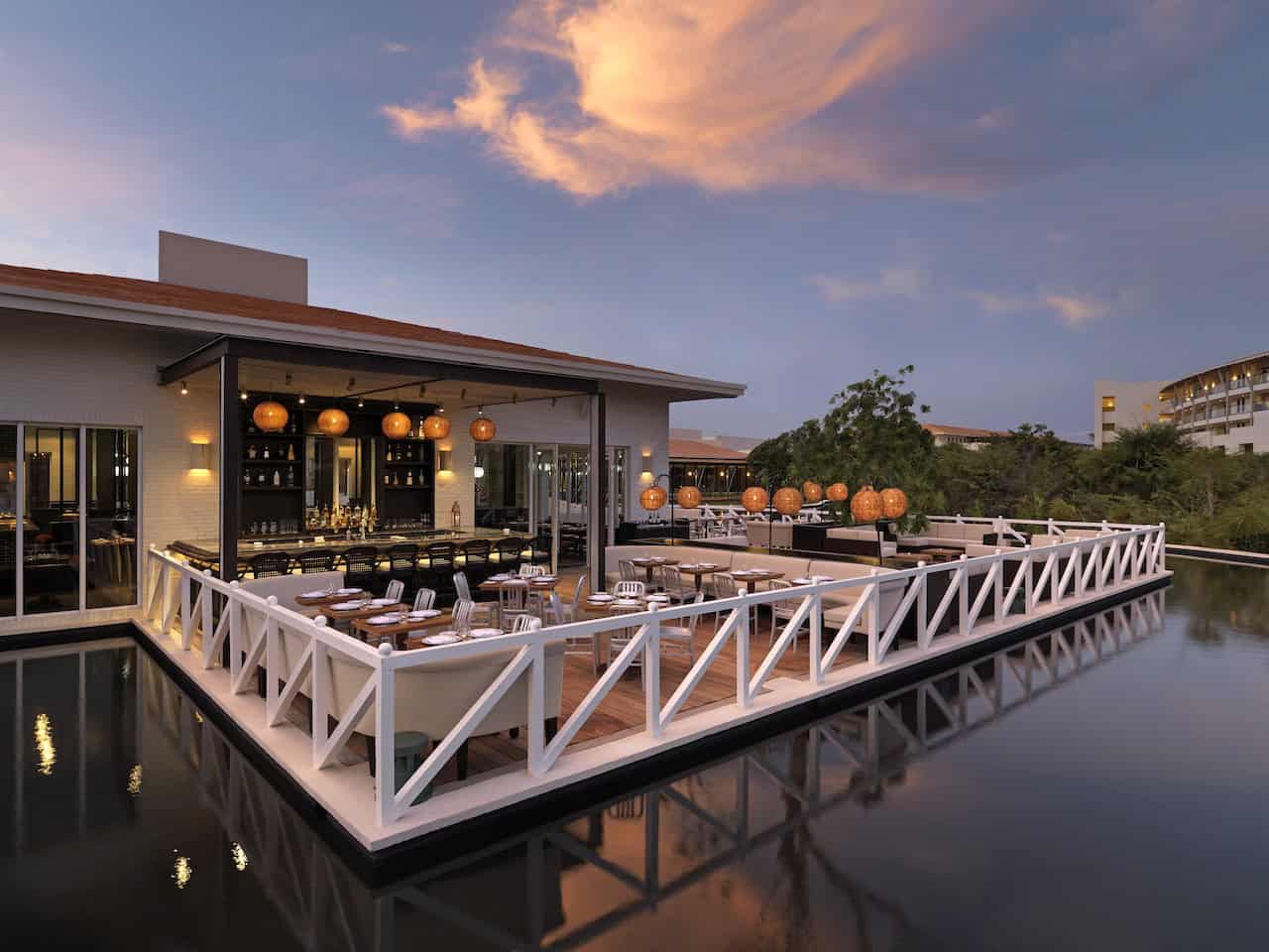 Italian dining on the terrace at Mi Carisa at UNICO 20°87°