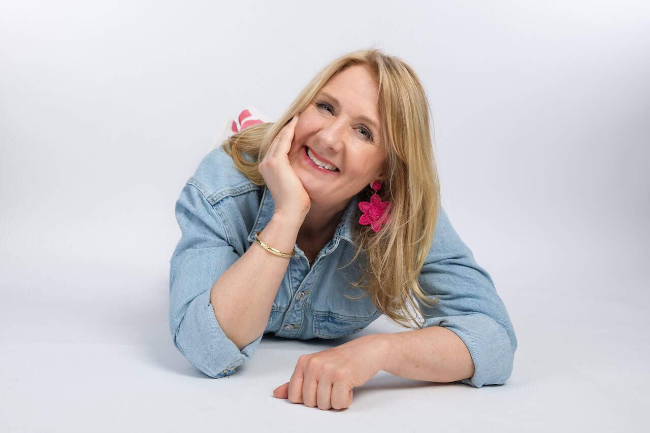 Alison Larkin (Photo Credit: Steve Ullathorne)