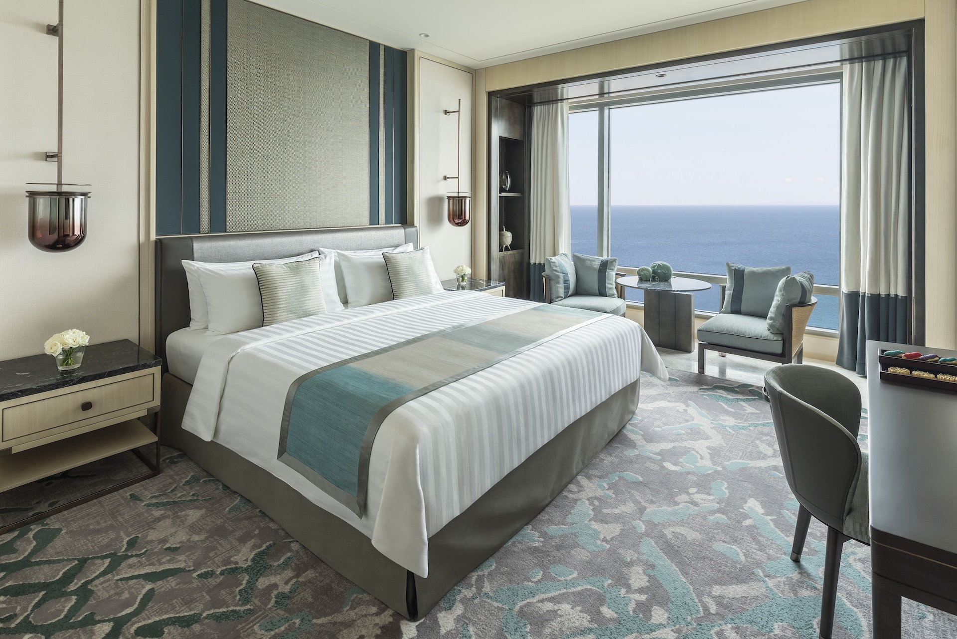 Shangri-La Hotel, Colombo Premier Ocean View Room