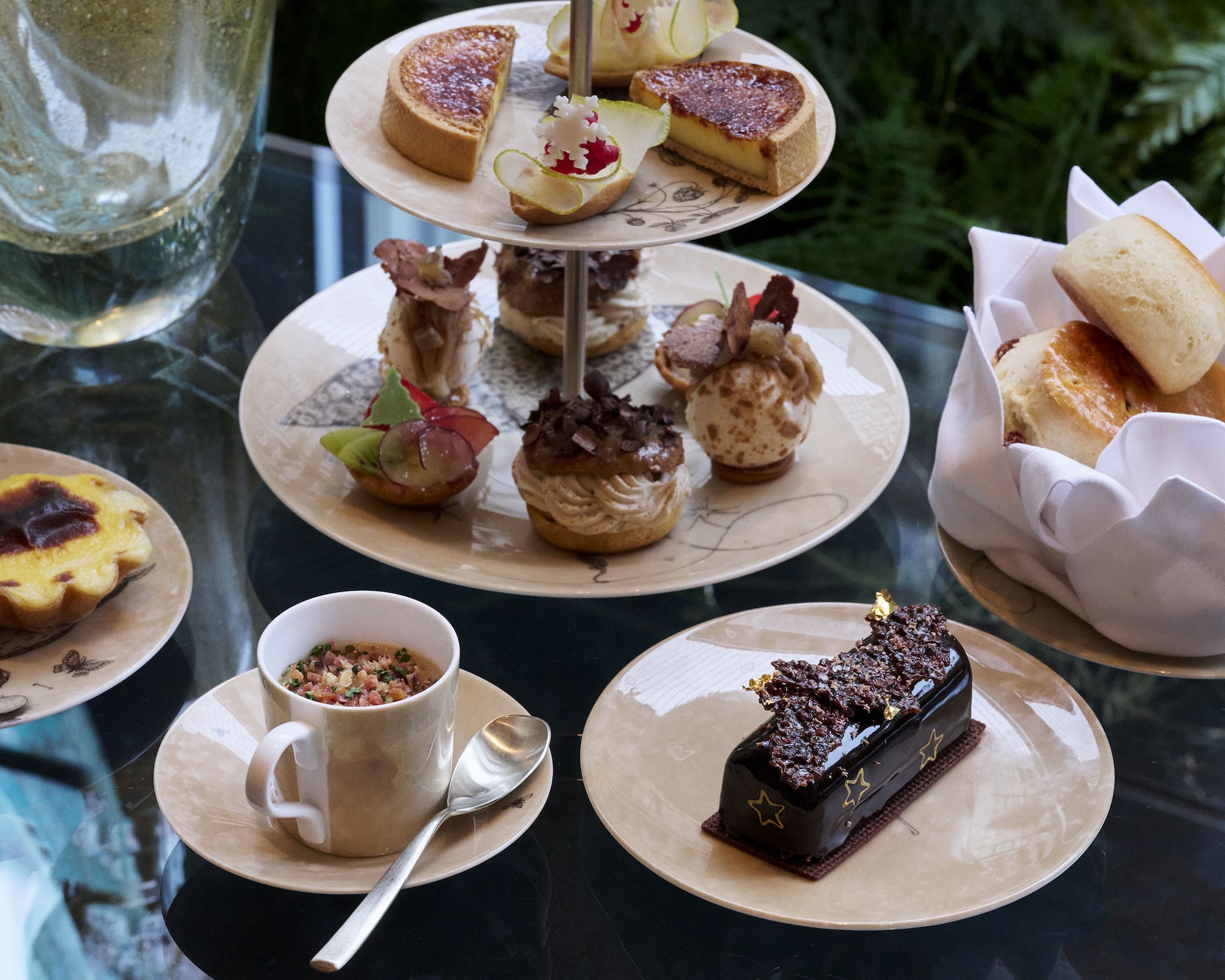 Enjoy Afternoon Tea in the Pavyllon Lounge beside the 25ft Christmas tree