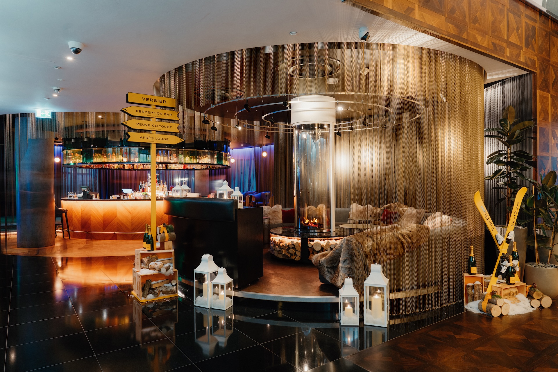 Apres-ski and film club - fabulous and festive at W London (Photo Credit: Grant Walker)