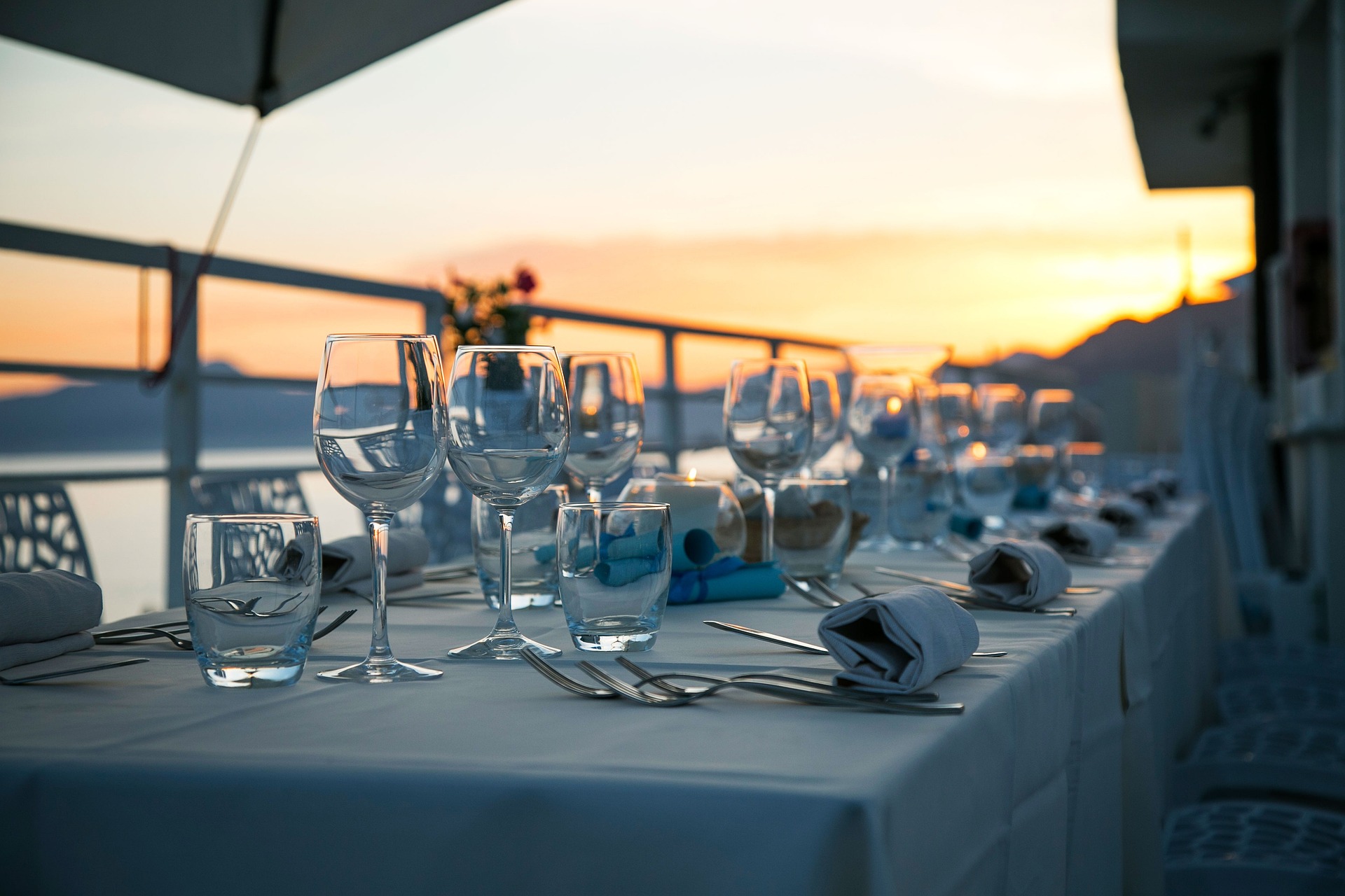 Enjoy premium experiences like romantic dinners under the stars