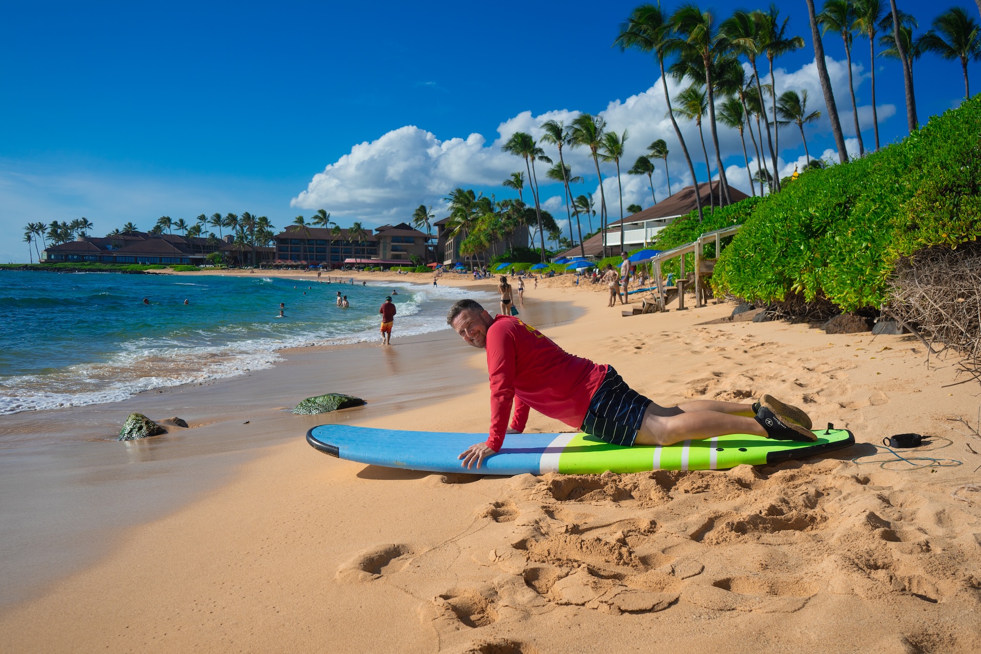 You can hire surf gear from Hoka Surf and Sports right next to the pool bar