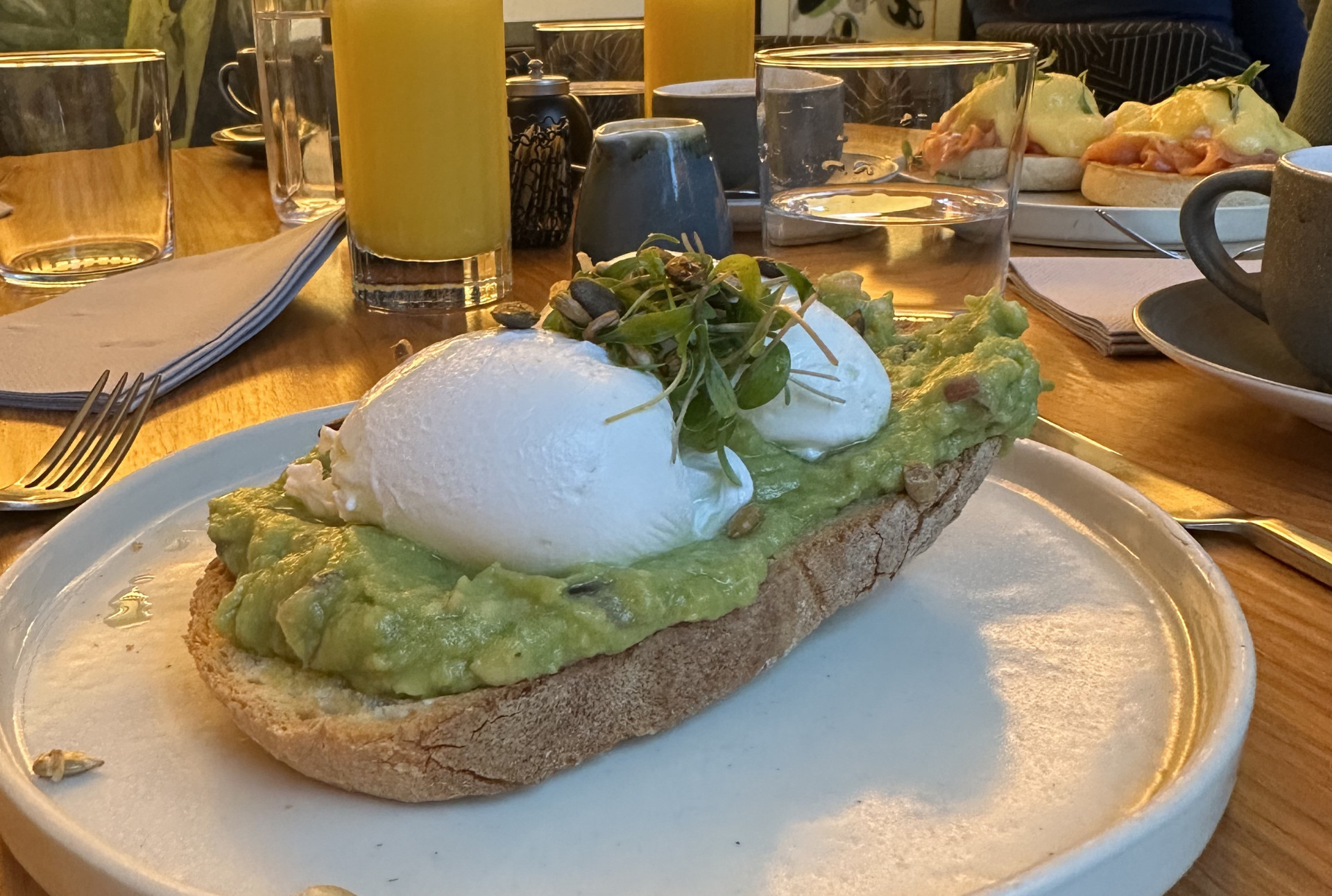 Art Yard Bar & Kitchen