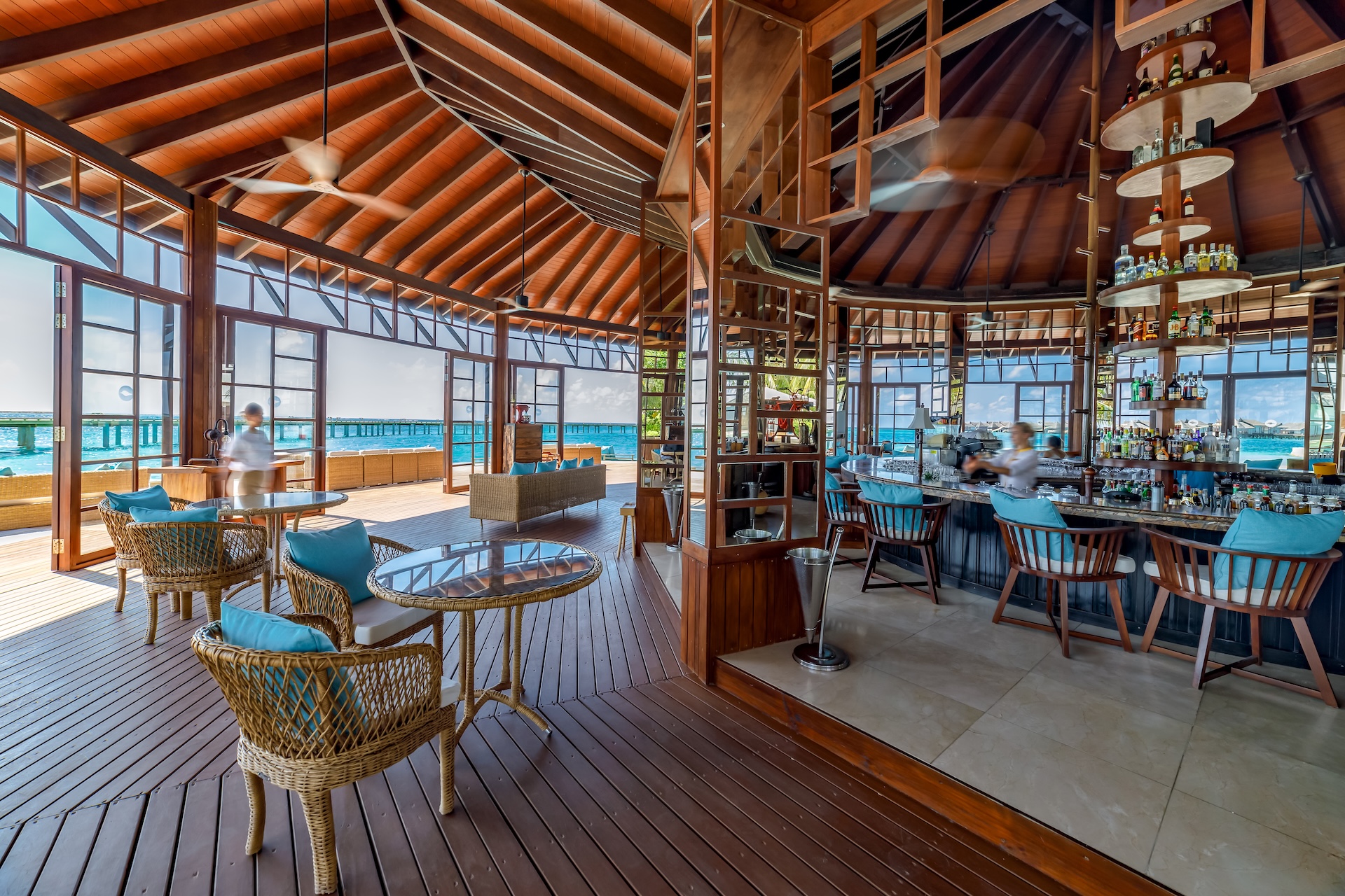 All day dining and stunning views at Ozar